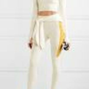 NWT Twenty Montreal Roaming Giraffe 3D leggings